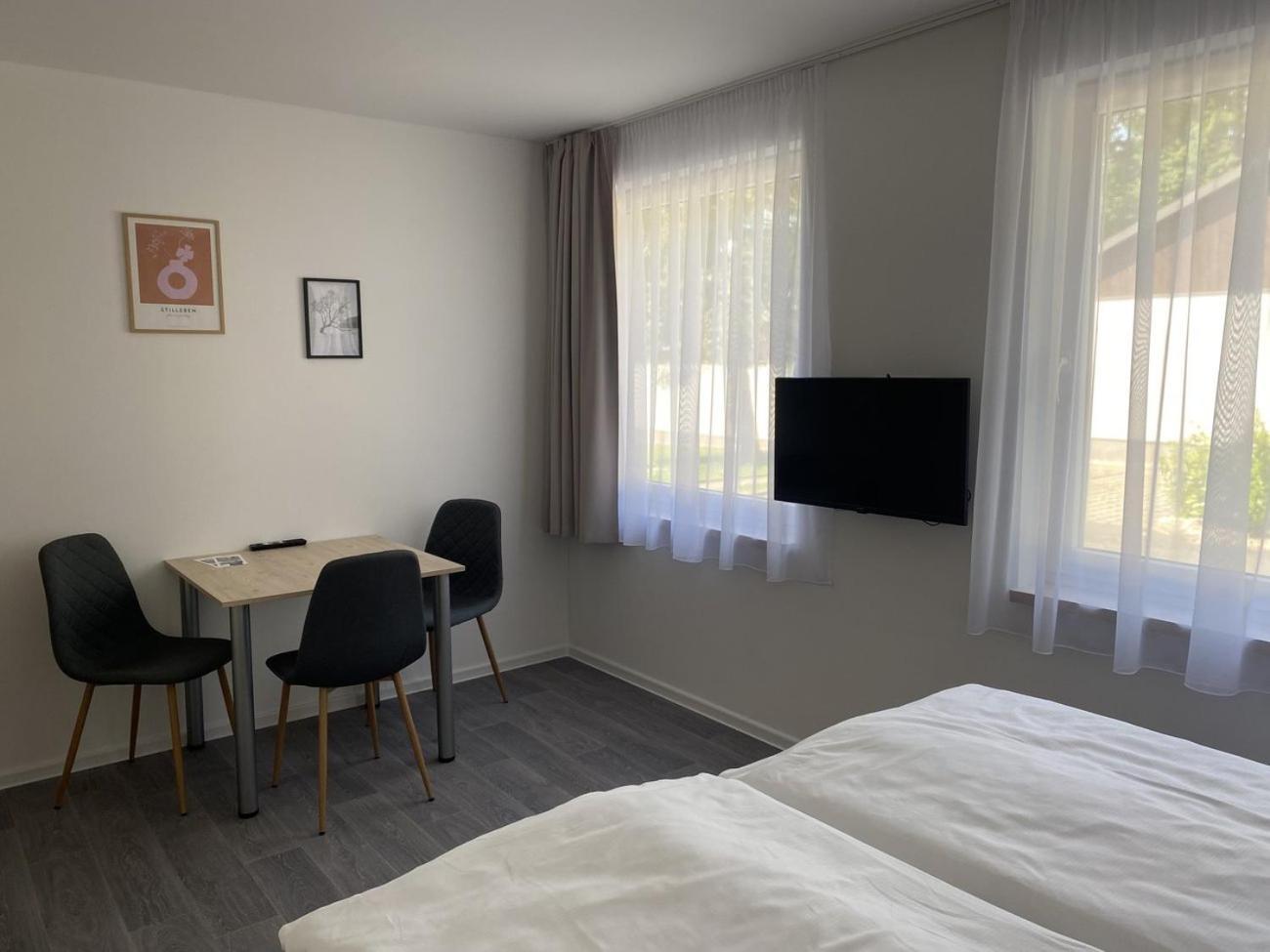 Ea Hotel Kraskov Stary Dvur Exteriör bild